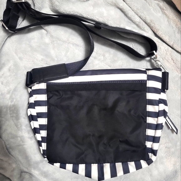 Lululemon Festival Bag in Apex - Picture 13 of 17